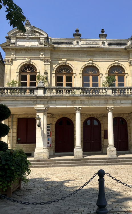 Nevers : entre pierre et lumière