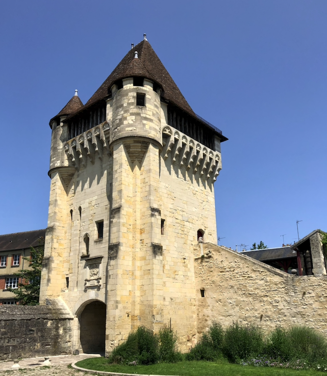 Nevers : entre pierre et lumière